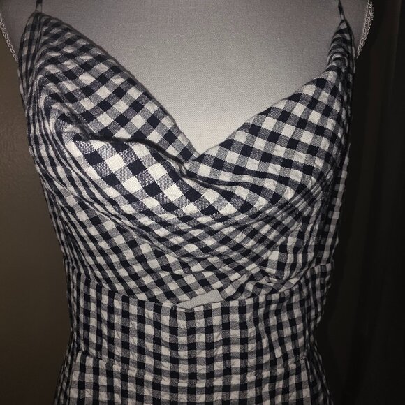 LOFT Dresses & Skirts - LOFT Gingham Fit & Flare Dress – Size 12